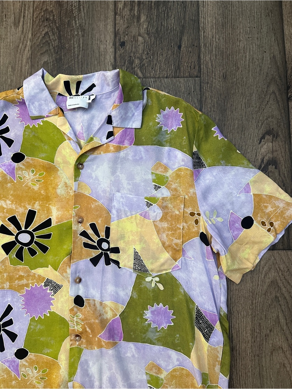ASOS Design 100% Viscose Button Down Oversized Shirt Men’s Size S Fun Multicolor